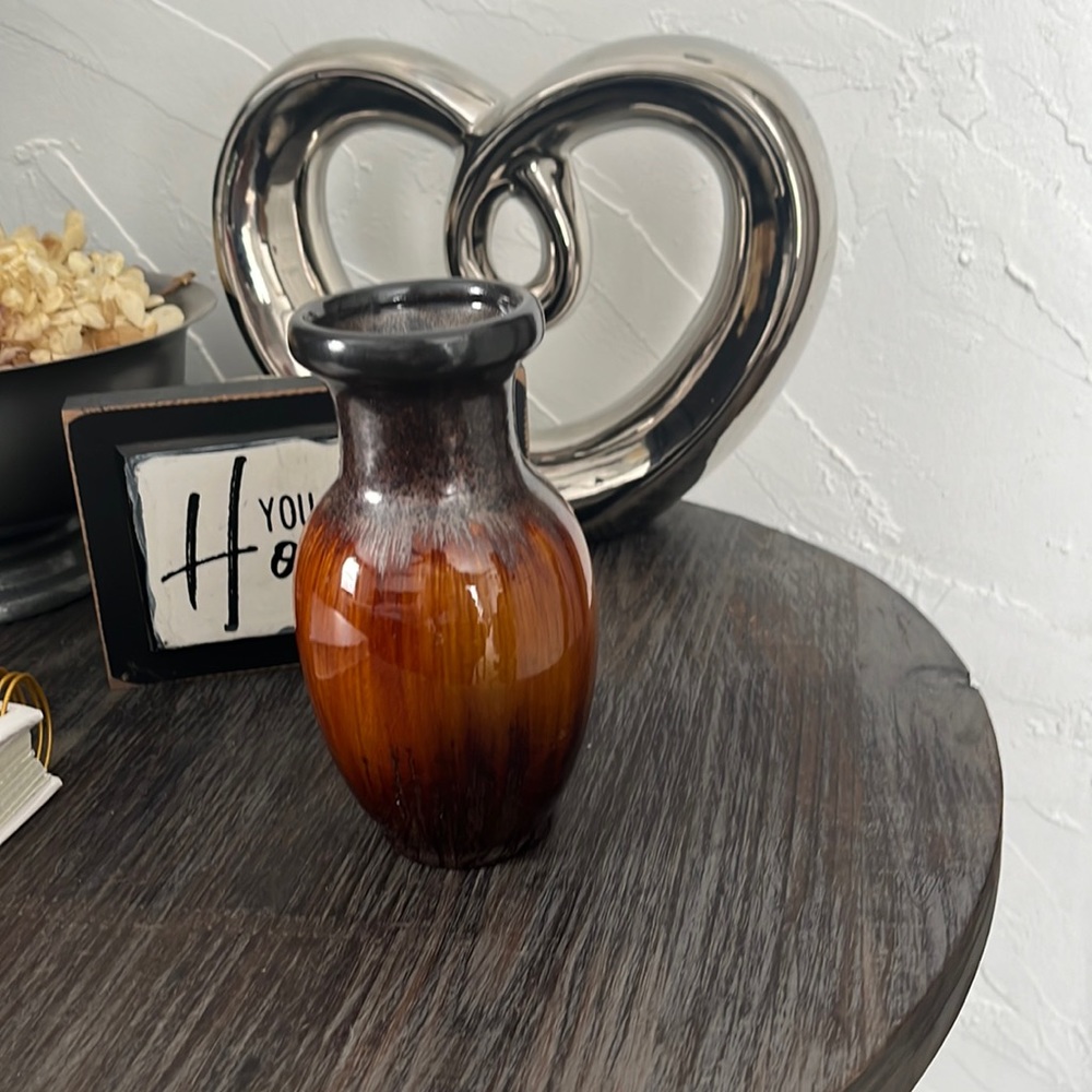 Elegant expressions mini vase